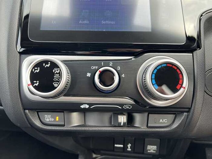 Honda Jazz 1.3 i-VTEC SE 5dr CVT 